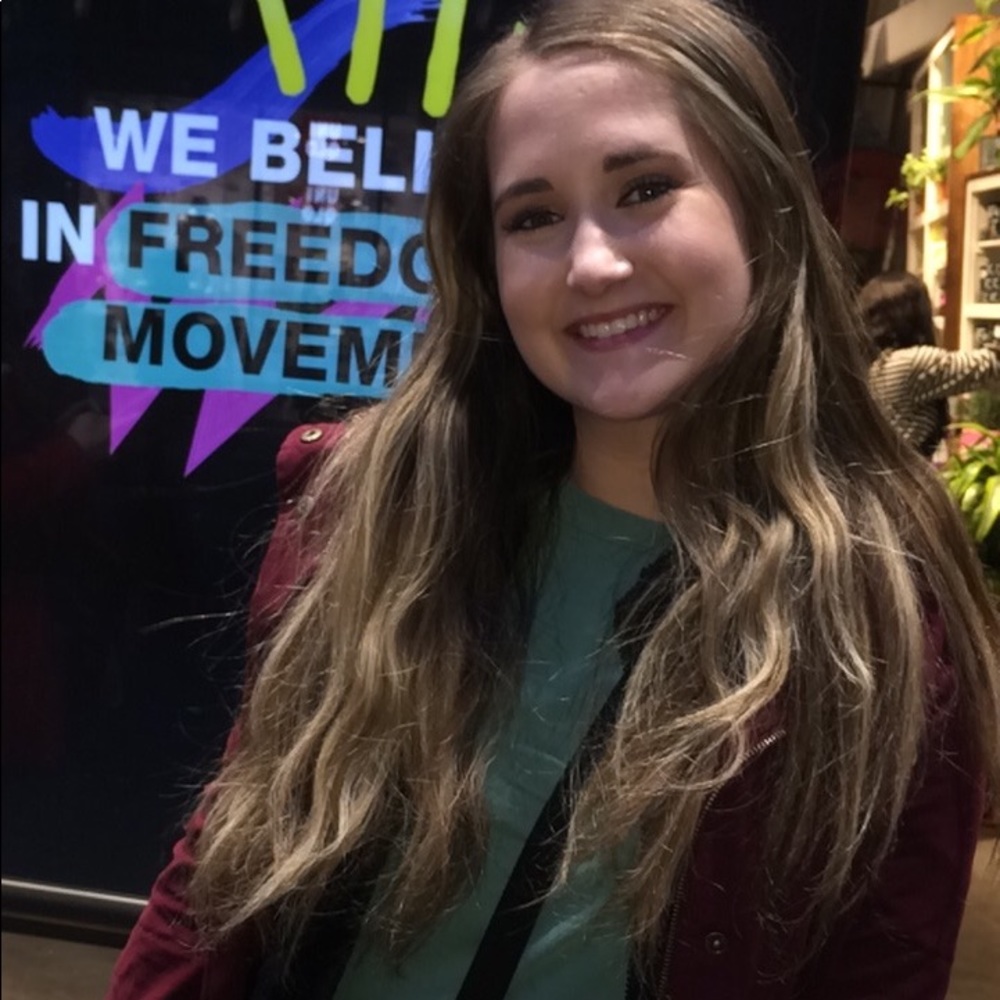 Meet your Posher, Sydnie